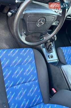 Седан Mercedes-Benz C-Class 1999 в 