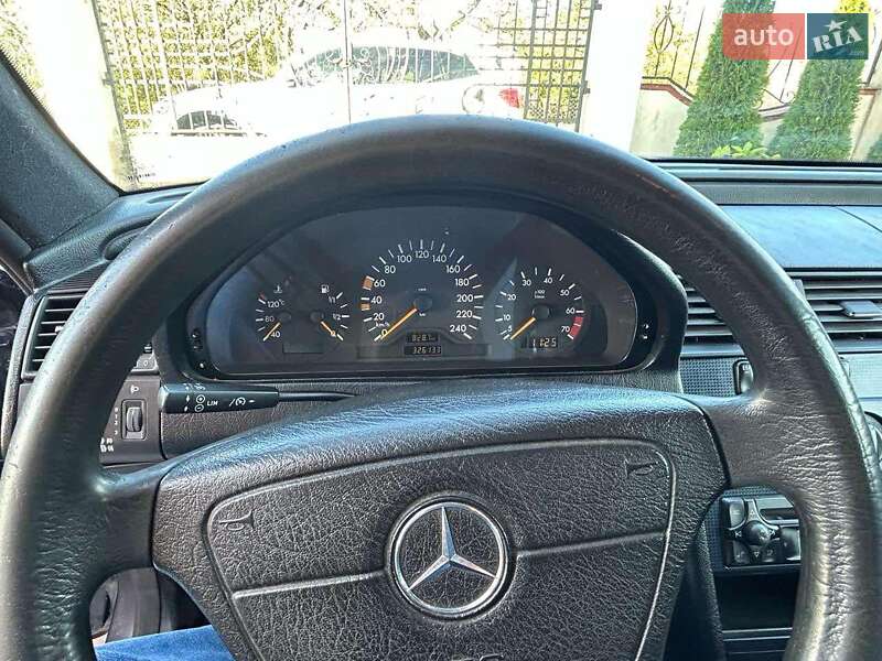 Седан Mercedes-Benz C-Class 1999 в Львове
