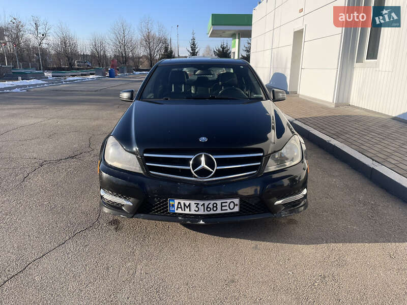 Mercedes-Benz C-Class 2013