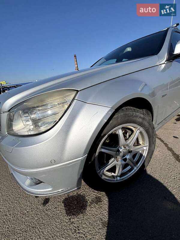 Универсал Mercedes-Benz C-Class 2007 в Львове