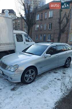 Універсал Mercedes-Benz C-Class 2007 в Києві