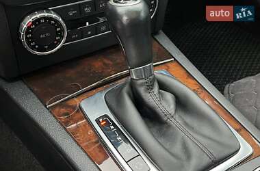 Седан Mercedes-Benz C-Class 2011 в 