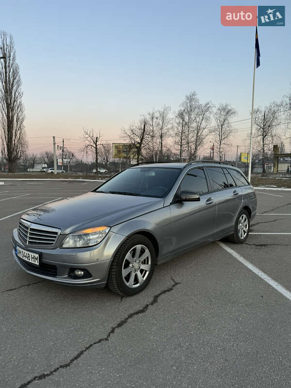 Универсал Mercedes-Benz C-Class 2010 в Житомире фото 10 Универсал Mercedes-Benz C-Class 2010 в Житомире