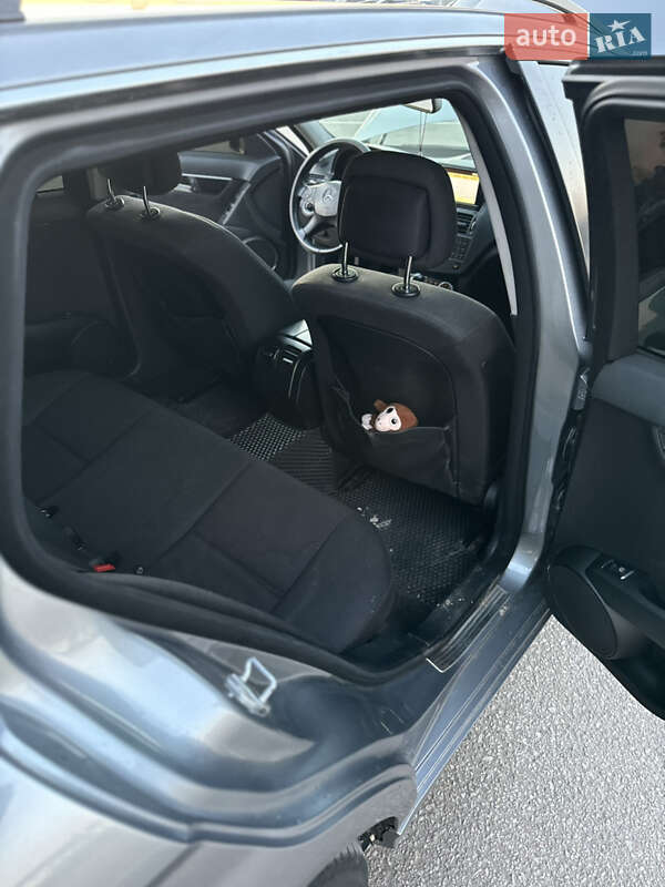 Универсал Mercedes-Benz C-Class 2010 в Житомире фото 17 Универсал Mercedes-Benz C-Class 2010 в Житомире