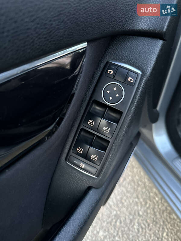 Универсал Mercedes-Benz C-Class 2010 в Житомире фото 26 Универсал Mercedes-Benz C-Class 2010 в Житомире