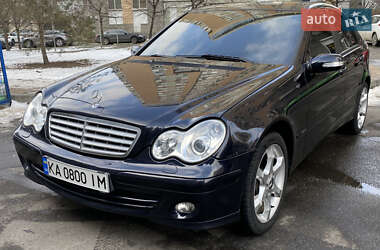 Седан Mercedes-Benz C-Class 2006 в Киеве