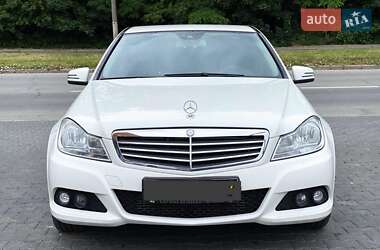 Седан Mercedes-Benz C-Class 2011 в Черновцах