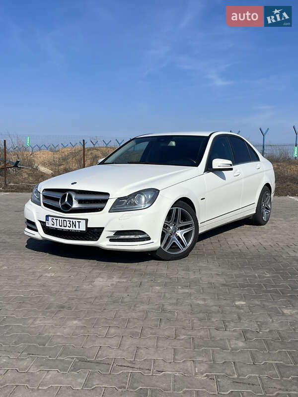Mercedes-Benz C-Class 2012