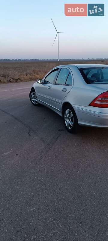 Седан Mercedes-Benz C-Class 2003 в Овідіополі