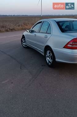 Седан Mercedes-Benz C-Class 2003 в 