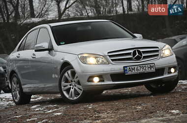 Седан Mercedes-Benz C-Class 2009 в Бердичеві