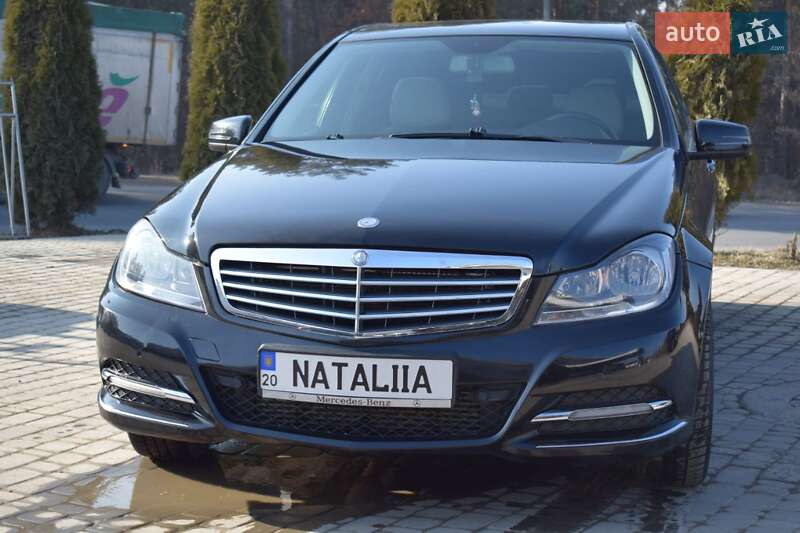 Седан Mercedes-Benz C-Class 2011 в Бучаче фото 19 Седан Mercedes-Benz C-Class 2011 в Бучаче
