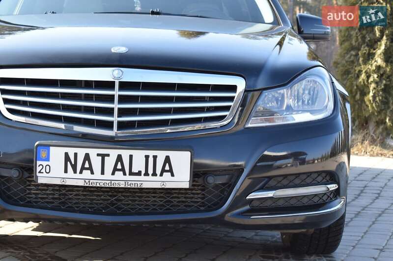 Седан Mercedes-Benz C-Class 2011 в Бучаче фото 27 Седан Mercedes-Benz C-Class 2011 в Бучаче