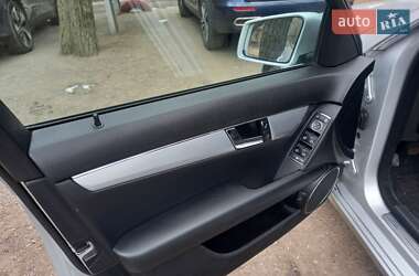 Универсал Mercedes-Benz C-Class 2009 в 