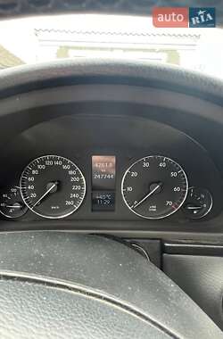 Универсал Mercedes-Benz C-Class 2004 в 