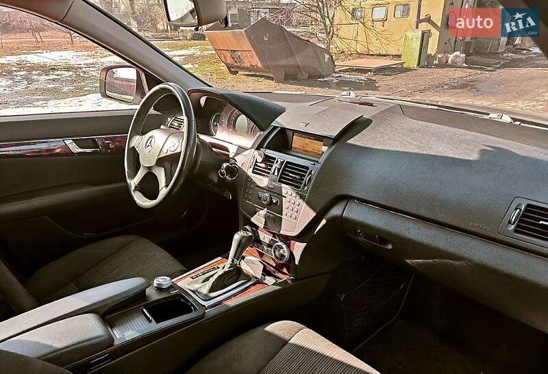 Універсал Mercedes-Benz C-Class 2008 в Глобиному