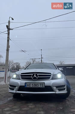 Седан Mercedes-Benz C-Class 2013 в Дніпрі