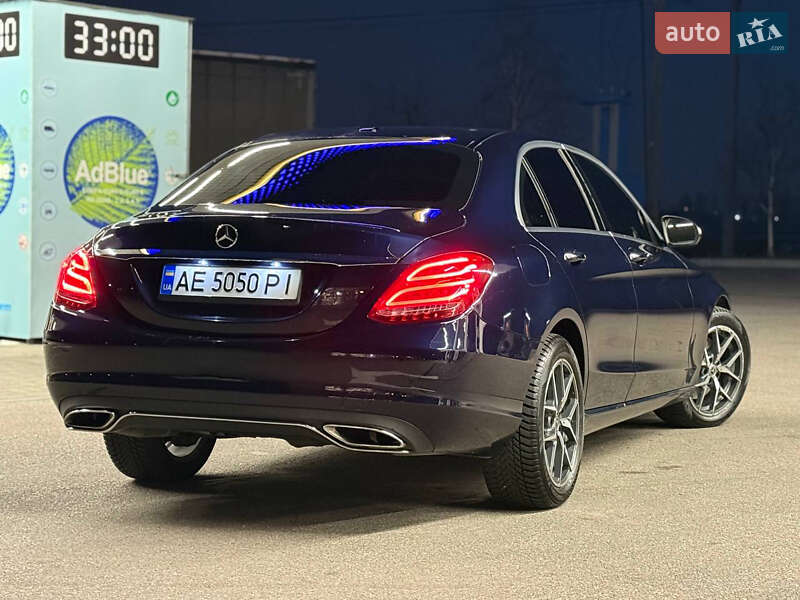 Седан Mercedes-Benz C-Class 2015 в Дніпрі