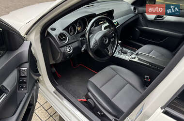 Седан Mercedes-Benz C-Class 2011 в 