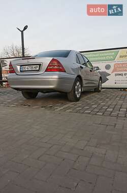 Седан Mercedes-Benz C-Class 2000 в 