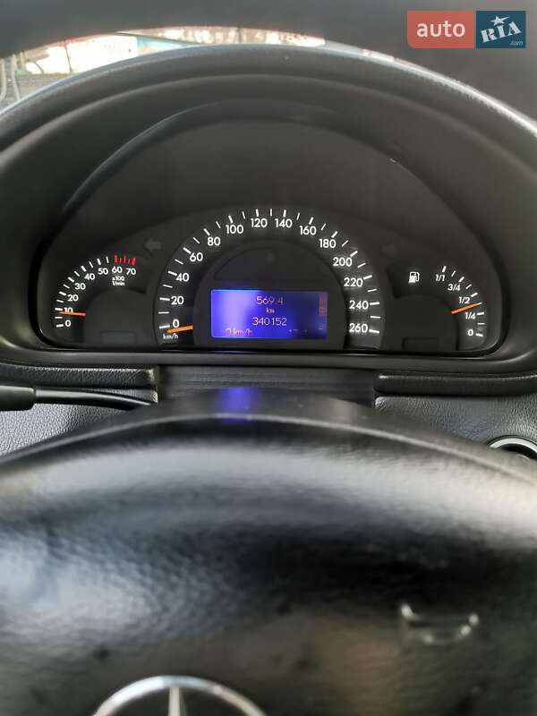 Седан Mercedes-Benz C-Class 2000 в Шепетовке