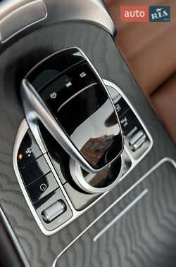 Купе Mercedes-Benz C-Class 2019 в 