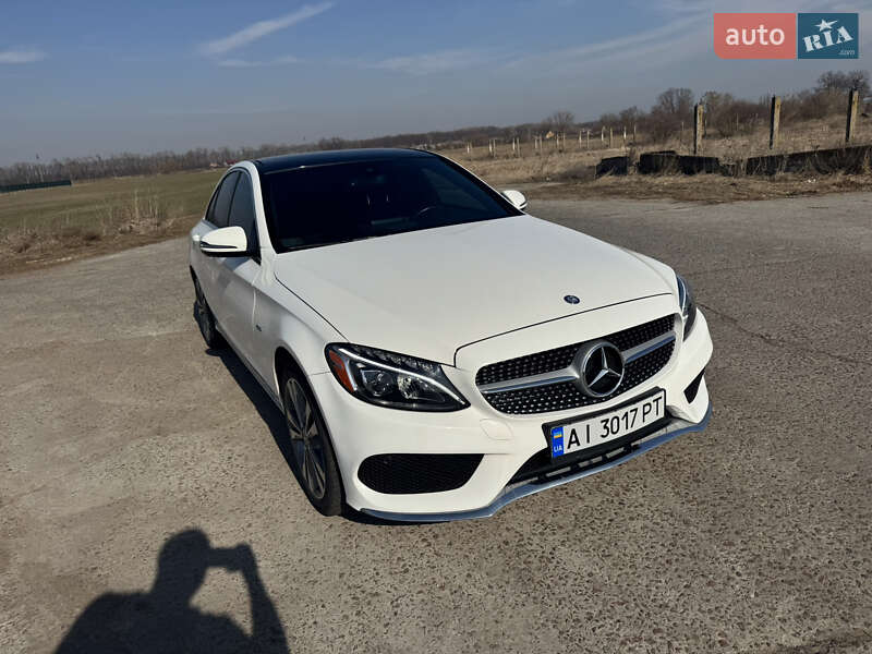 Седан Mercedes-Benz C-Class 2017 в Киеве