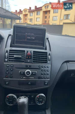 Седан Mercedes-Benz C-Class 2007 в 