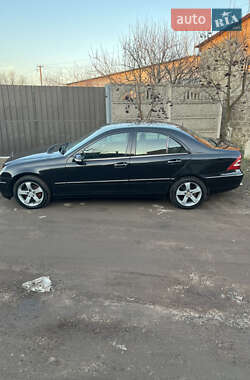 Седан Mercedes-Benz C-Class 2000 в 