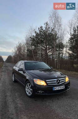 Седан Mercedes-Benz C-Class 2011 в 