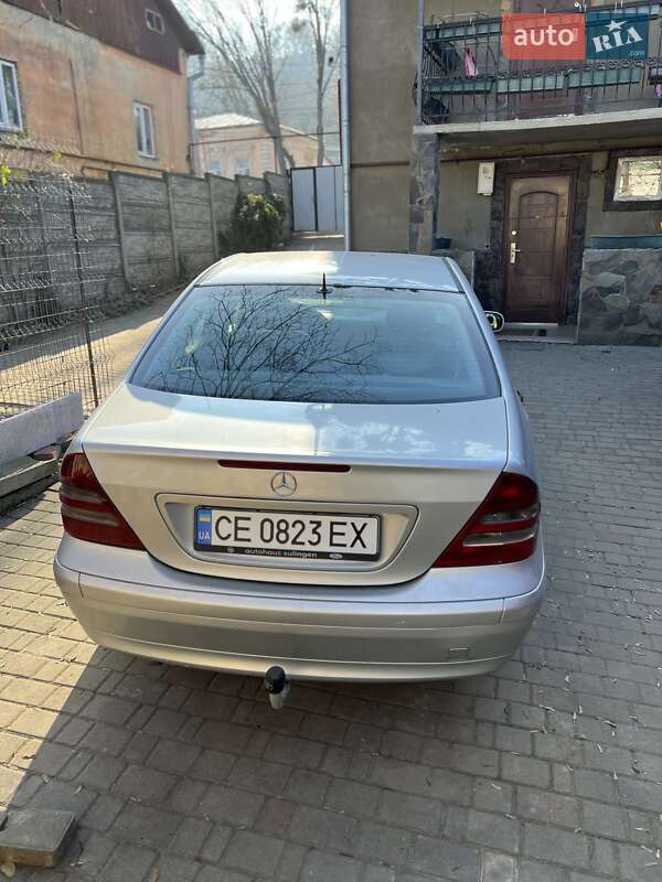 Седан Mercedes-Benz C-Class 2001 в Черновцах
