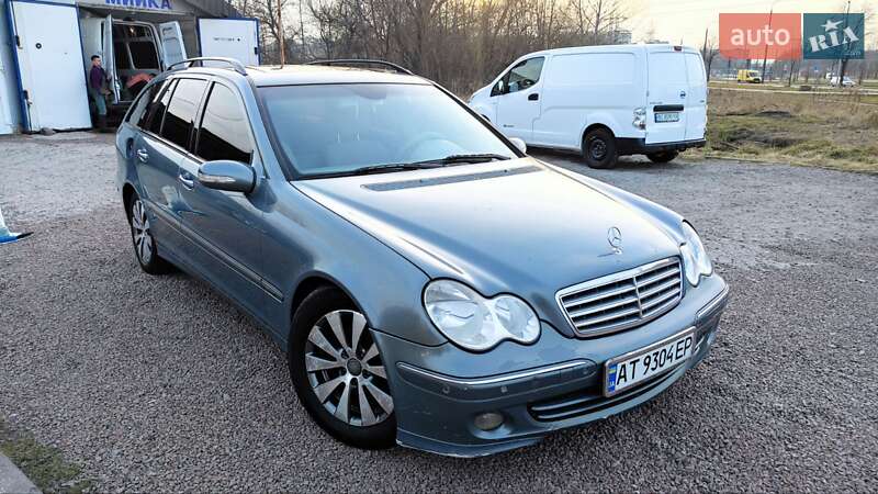 Универсал Mercedes-Benz C-Class 2004 в Львове