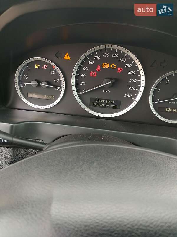 Седан Mercedes-Benz C-Class 2009 в Ивано-Франковске