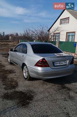 Седан Mercedes-Benz C-Class 2002 в 