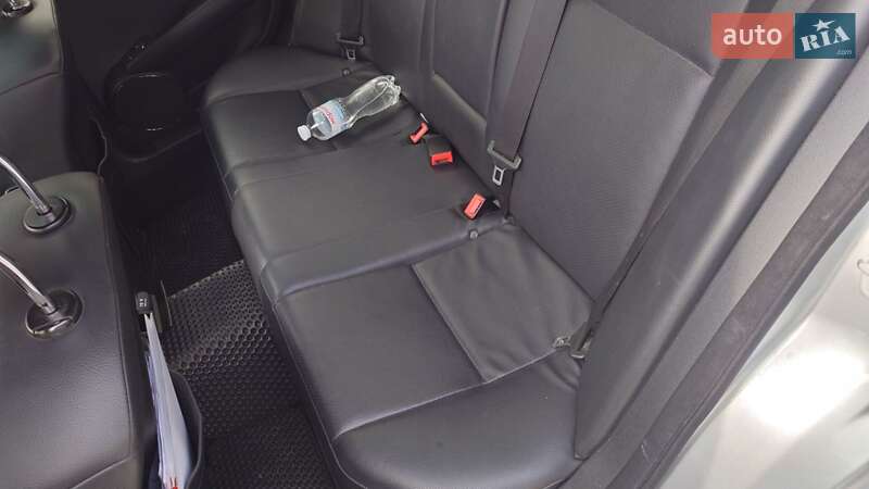 Седан Mercedes-Benz C-Class 2010 в Харкові