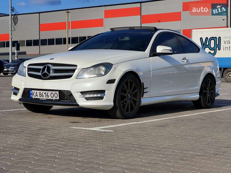 Купе Mercedes-Benz C-Class 2013 в Киеве