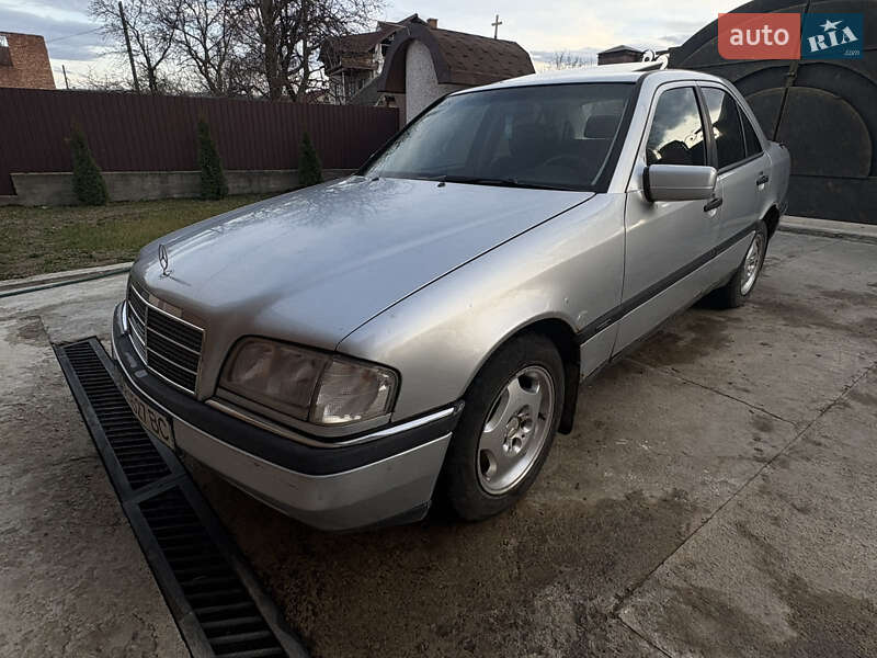 Седан Mercedes-Benz C-Class 1996 в Вижнице фото 2 Седан Mercedes-Benz C-Class 1996 в Вижнице