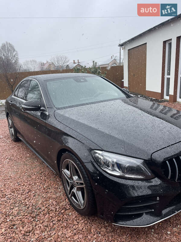 Седан Mercedes-Benz C-Class 2019 в Мостиске