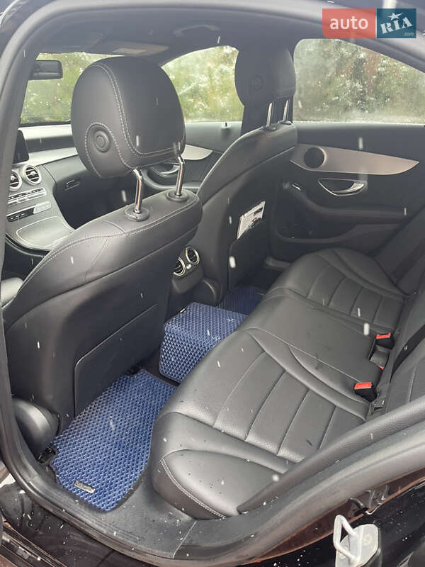 Седан Mercedes-Benz C-Class 2019 в Мостиске