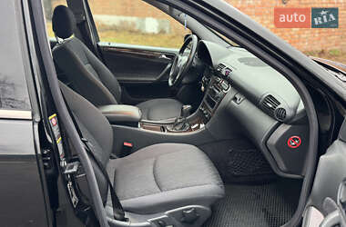 Седан Mercedes-Benz C-Class 2003 в 