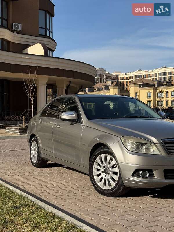 Седан Mercedes-Benz C-Class 2008 в Киеве