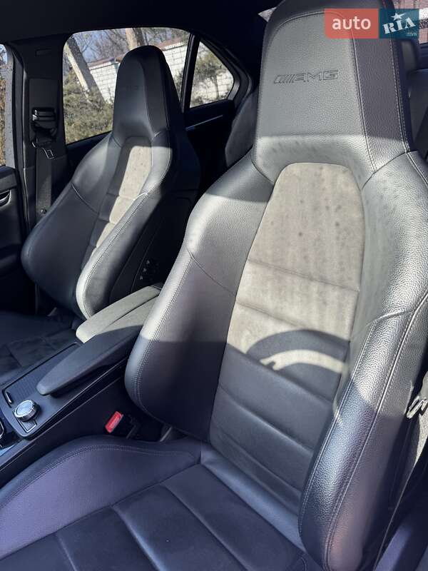 Седан Mercedes-Benz C-Class 2013 в Днепре