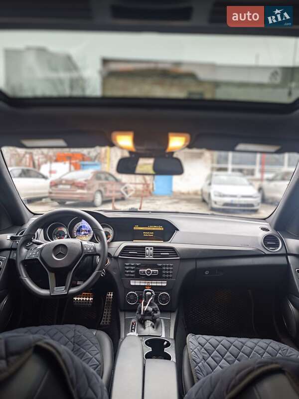 Седан Mercedes-Benz C-Class 2011 в Полтаві