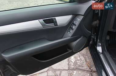 Универсал Mercedes-Benz C-Class 2014 в 
