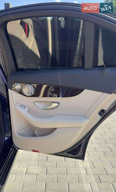 Седан Mercedes-Benz C-Class 2015 в Киеве