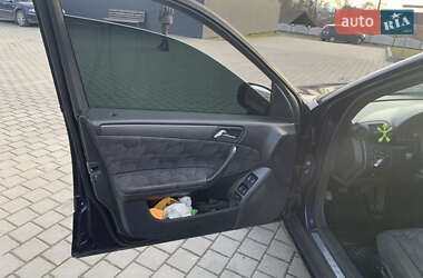Седан Mercedes-Benz C-Class 2002 в 