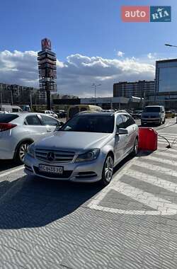 Універсал Mercedes-Benz C-Class 2012 в Львові