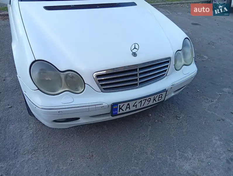 Mercedes-Benz C-Class 2002 VIN WDB2030811F340949 фото оголошення 16 з 48
