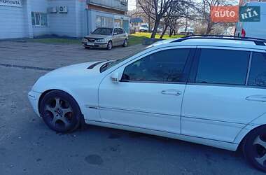 Универсал Mercedes-Benz C-Class 2001 в 