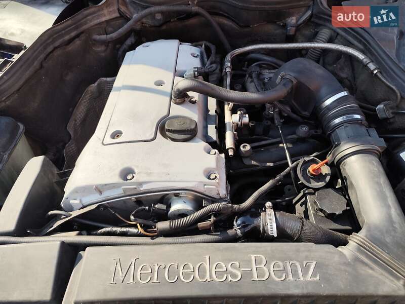 Седан Mercedes-Benz C-Class 2000 в Буче